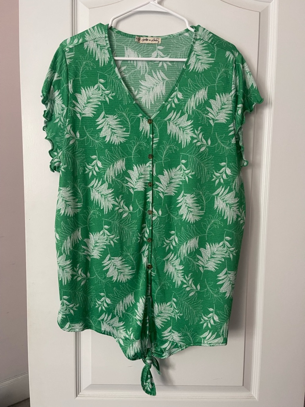 All In Love Green Women's Plus Size Blouse with Leaves Size XXL